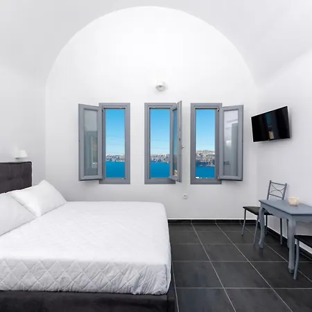 Pancratium & Bed & Breakfast 3*