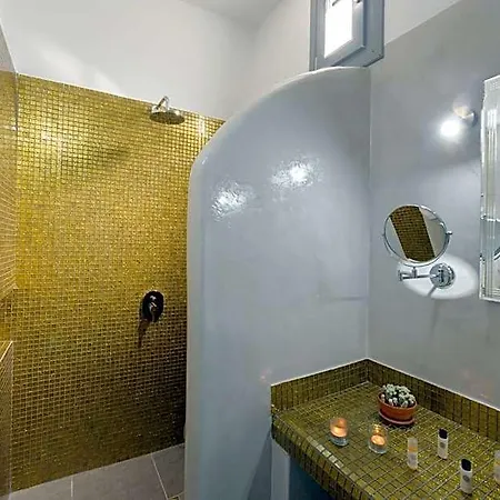 Pancratium & Bed & Breakfast 4*