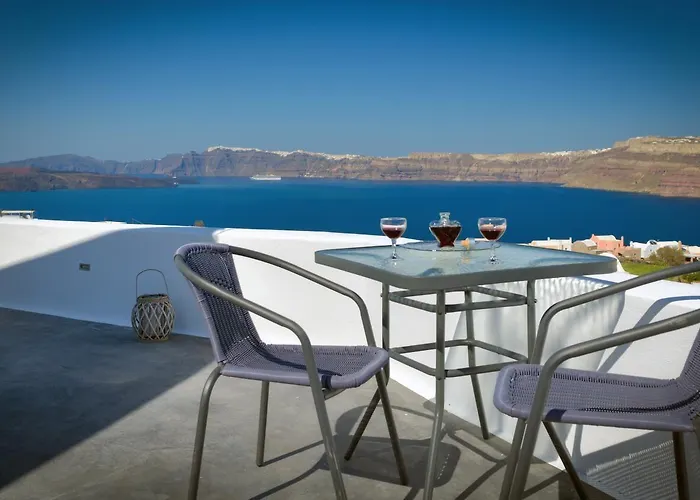 Pancratium & 4* Akrotiri (Santorini)