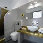 Pancratium & Nocleg ze śniadaniem 4*